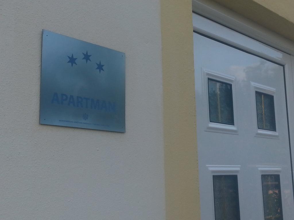 Apartments Lux Lukic 우체하 외부 사진